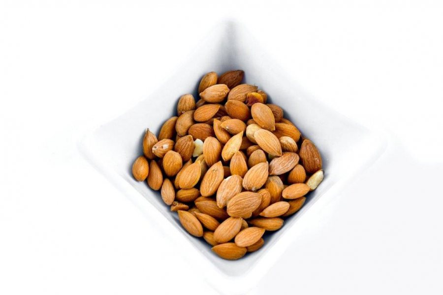 Apricot kernels 